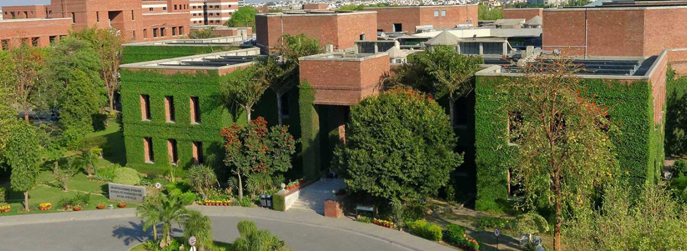 Front facing picture of academic block