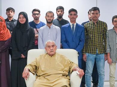 Founding Pro Chancellor, Syed Babar Ali Engages with SBA Scholarship Fund Recipients